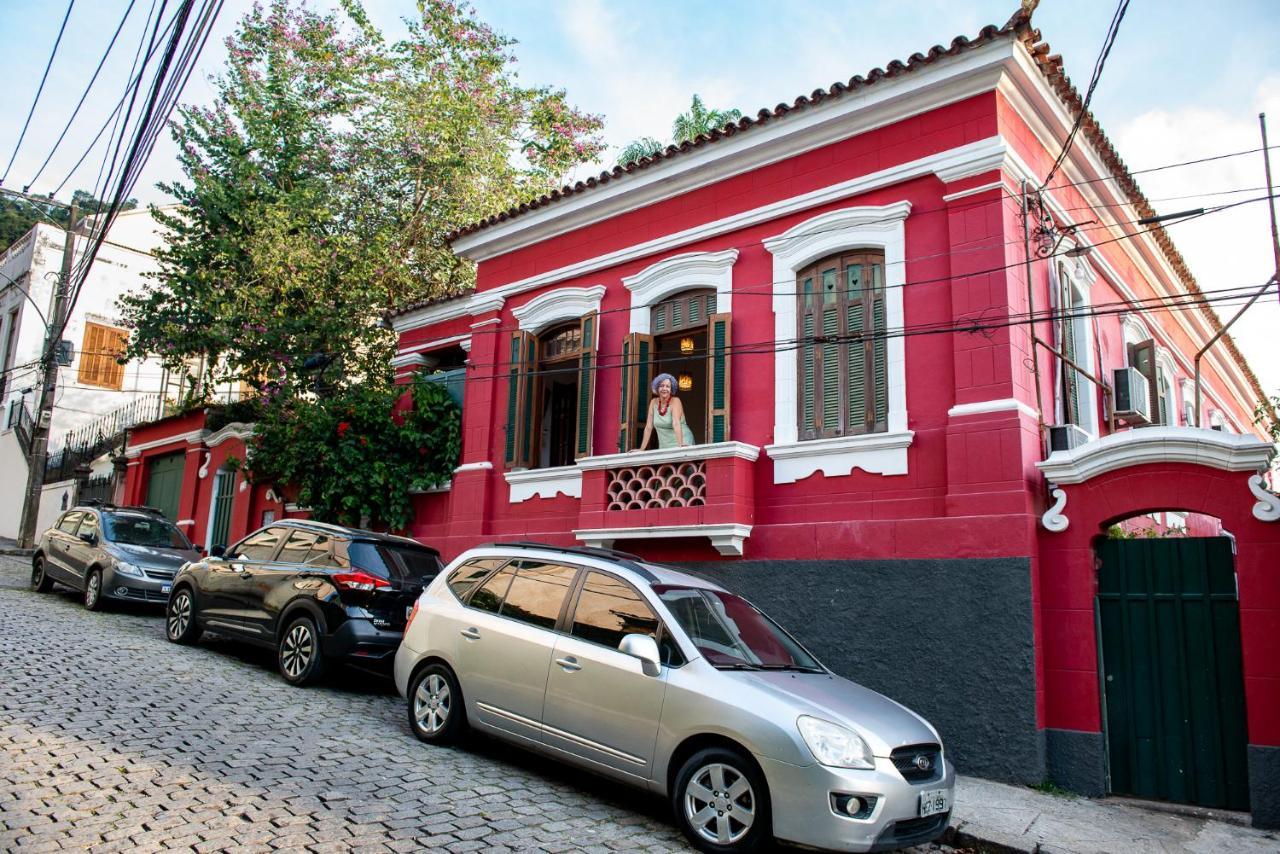Casa Vermelha Bed and breakfast