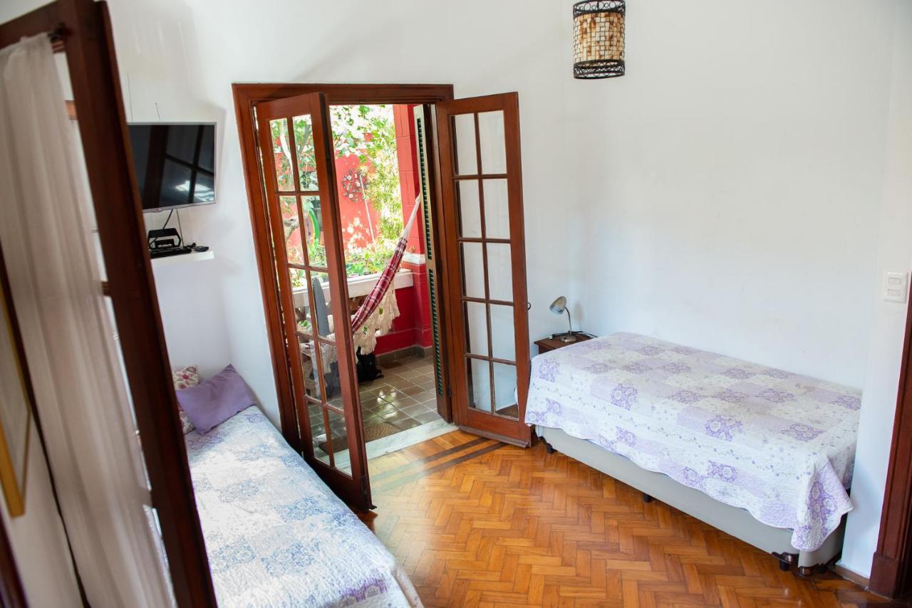Casa Vermelha Bed and breakfast *